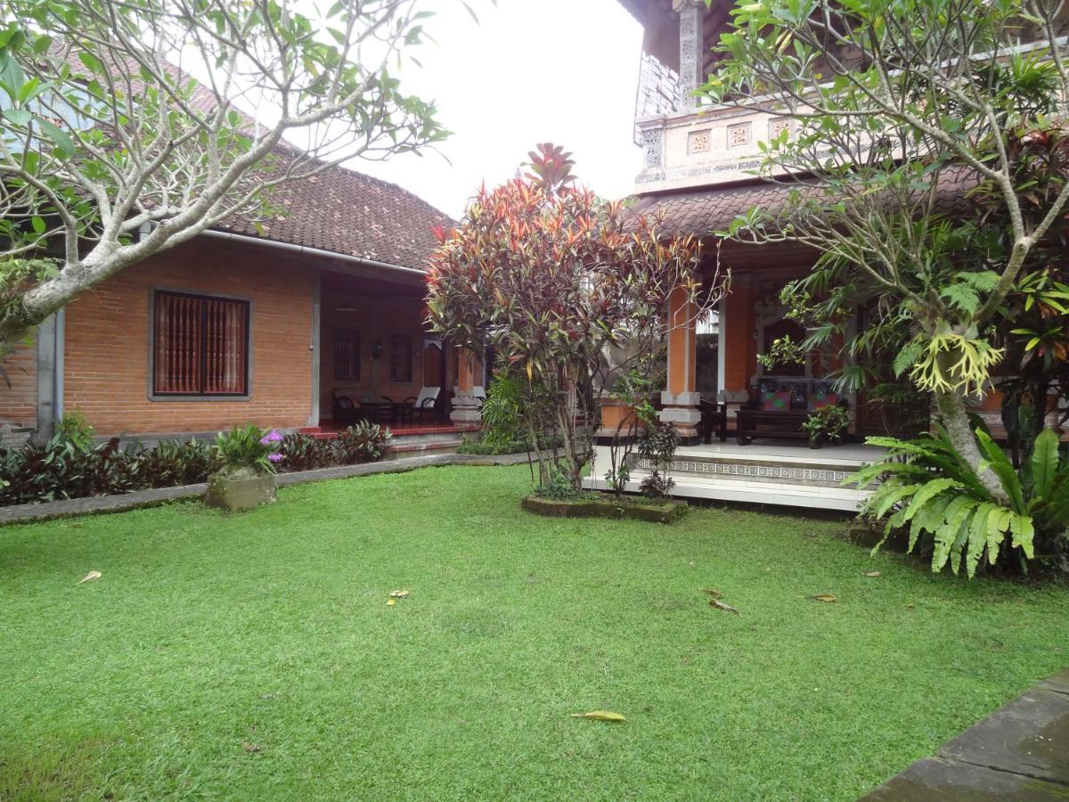 Sunarta House Homestay Ubud Esterno foto